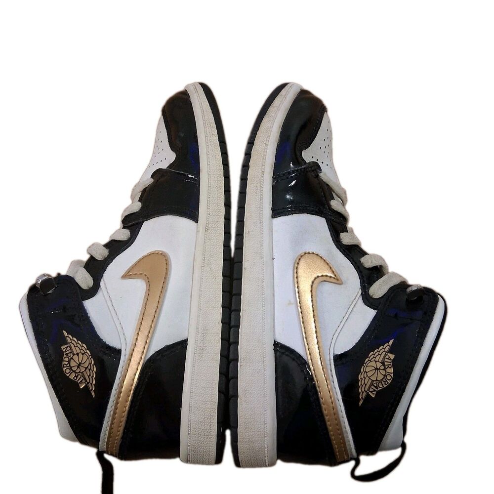Air Jordan 1 Mid SE Patent Black Gold Sneakers 2019 Kids 3Y, 3 Youth / Big Boys